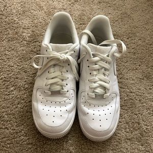 Women’s Air Force 1’s